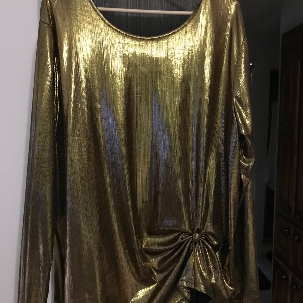 No brand blouse, gold lame' looking fabric, XXLanywhere you want to sparkle!